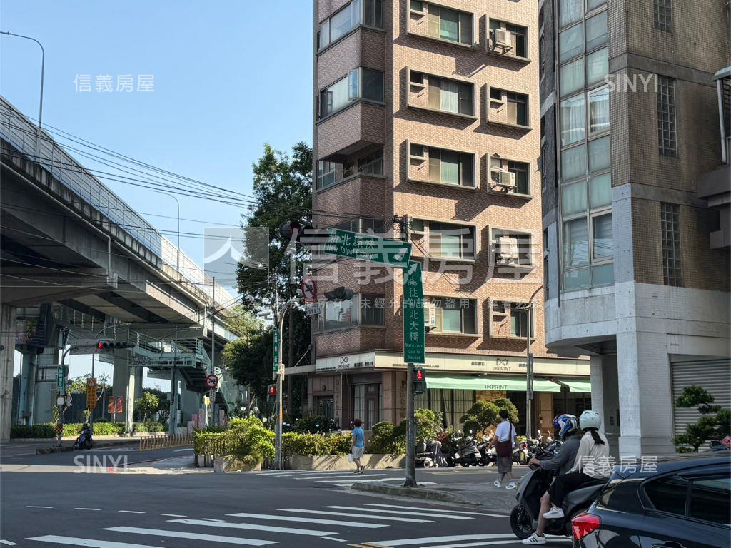 專任＊寶島曼波方正２房房屋室內格局與周邊環境