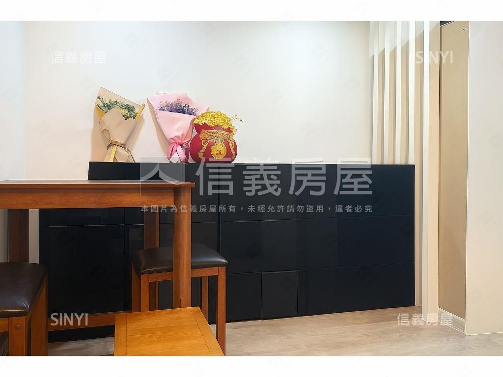 水岸天賞坡道平面車位房屋室內格局與周邊環境
