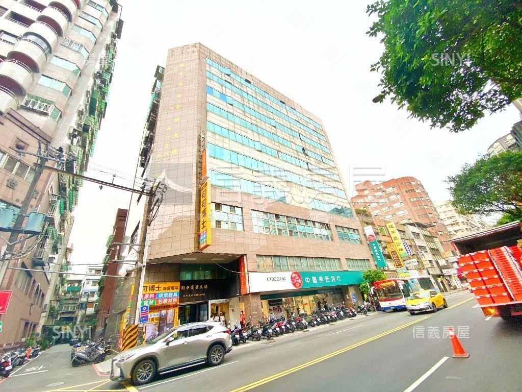 國華商業☆腳踩金庫商辦房屋室內格局與周邊環境