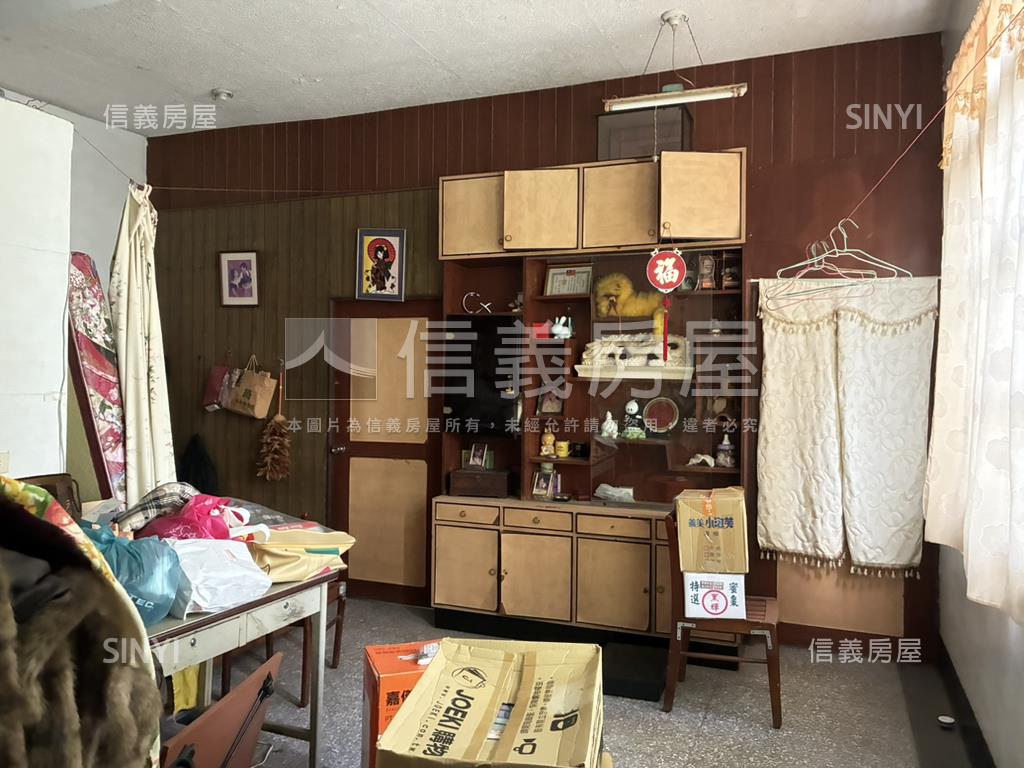 面彰化中學大面寬透天房屋室內格局與周邊環境