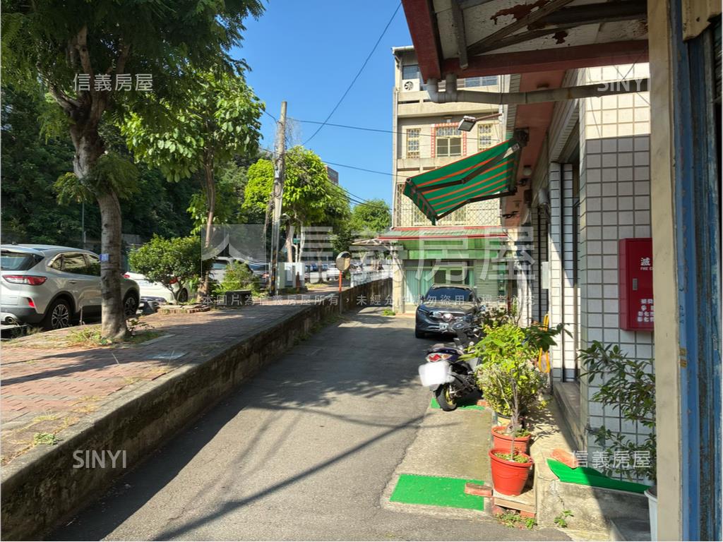 面彰化中學大面寬透天房屋室內格局與周邊環境