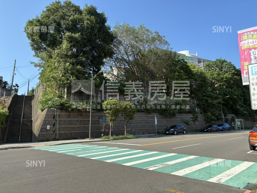面彰化中學大面寬透天房屋室內格局與周邊環境