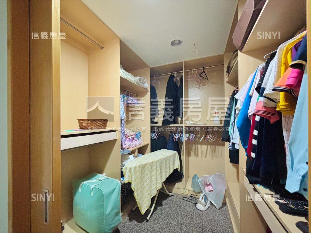 右昌商圈前路後巷邊間透店房屋室內格局與周邊環境