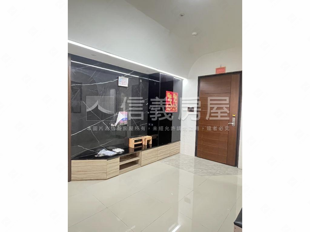 心世界時尚質感美屋房屋室內格局與周邊環境