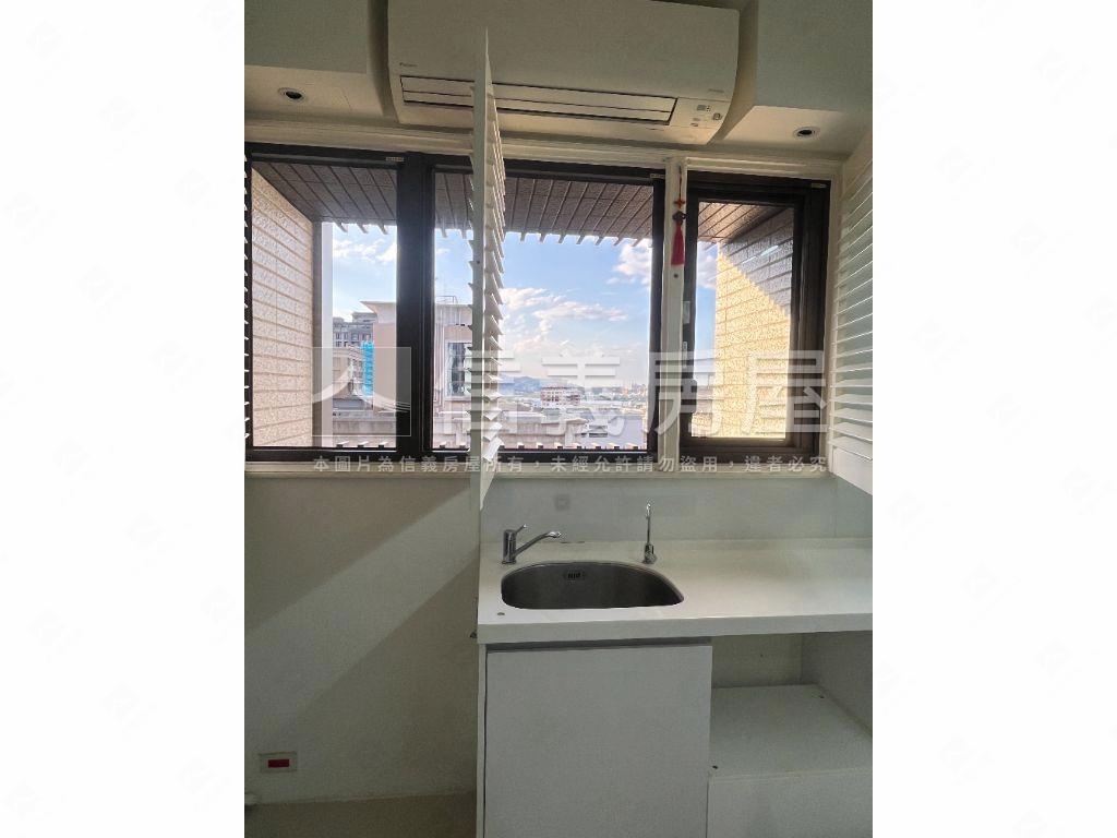 心世界時尚質感美屋房屋室內格局與周邊環境