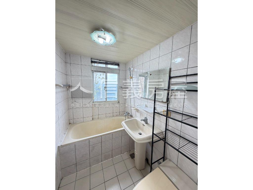 星雲重劃區次高樓層美屋房屋室內格局與周邊環境