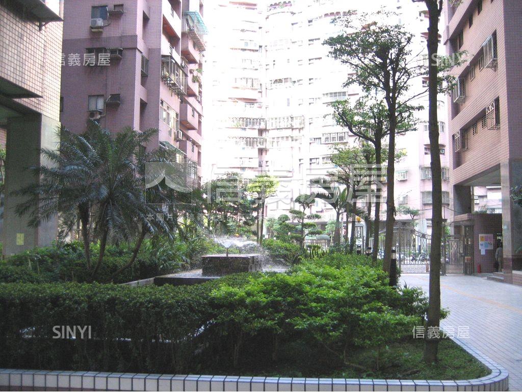 人情味面中庭舒適三房房屋室內格局與周邊環境