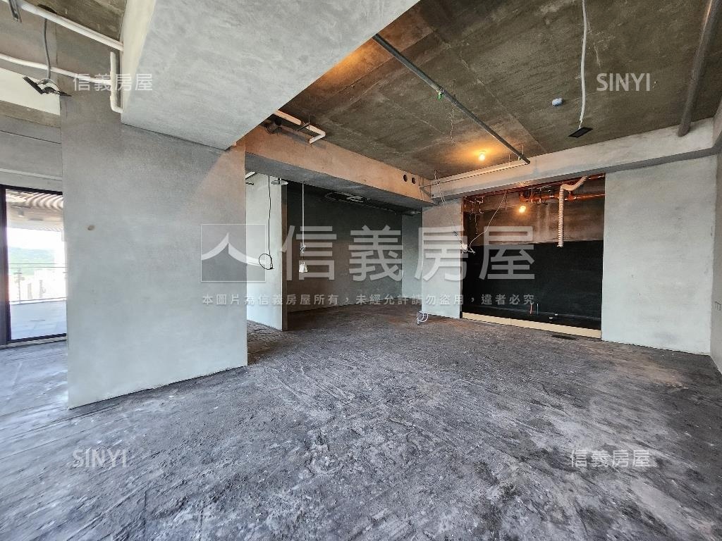 乾坤美麗新視野大三房車位房屋室內格局與周邊環境