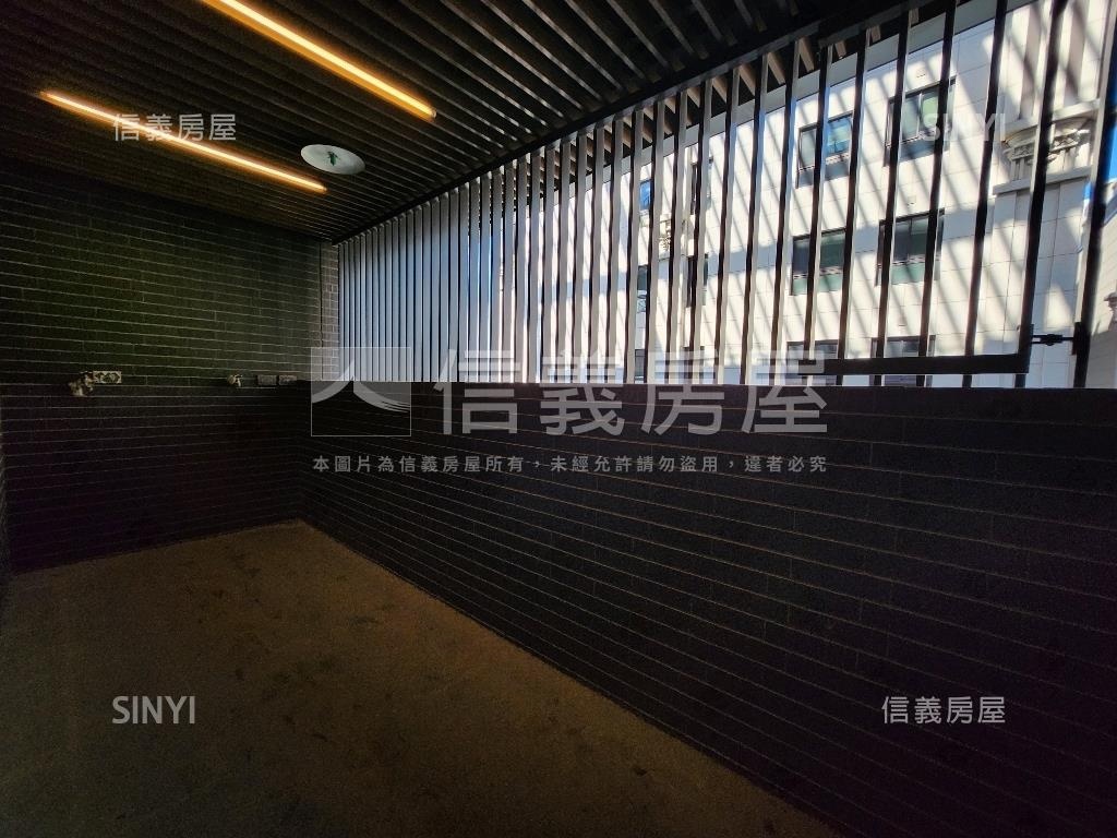 乾坤美麗新視野大三房車位房屋室內格局與周邊環境