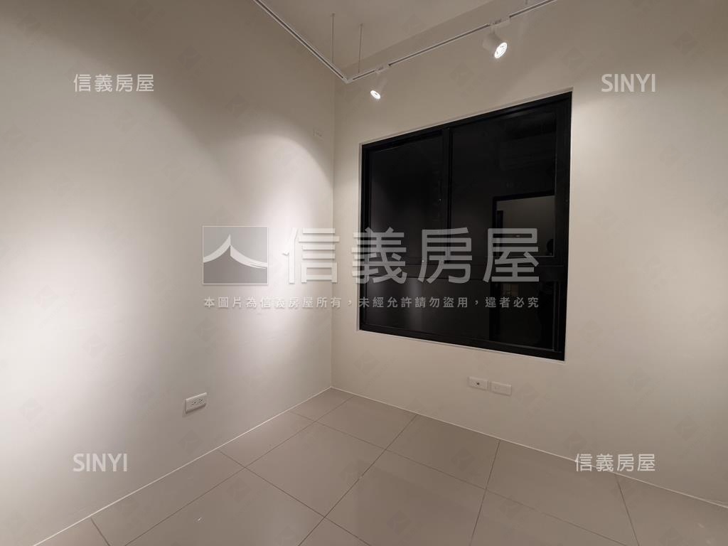 微笑昇樺高樓邊間三房車位房屋室內格局與周邊環境