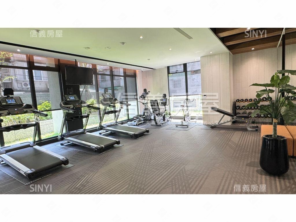 微笑昇樺高樓邊間三房車位房屋室內格局與周邊環境