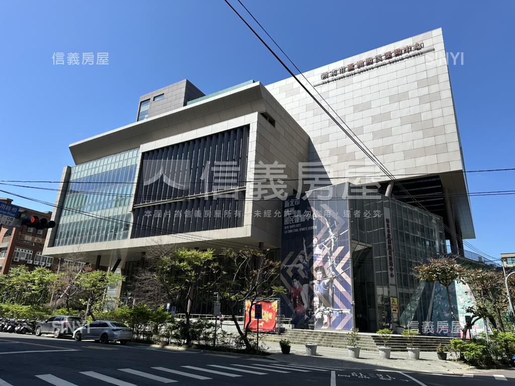 傳承國寶高樓景觀坡平車位房屋室內格局與周邊環境