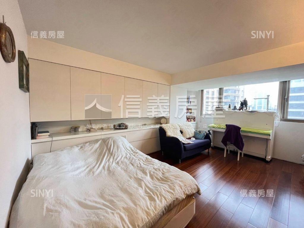 仁愛高樓景觀邊間房屋室內格局與周邊環境