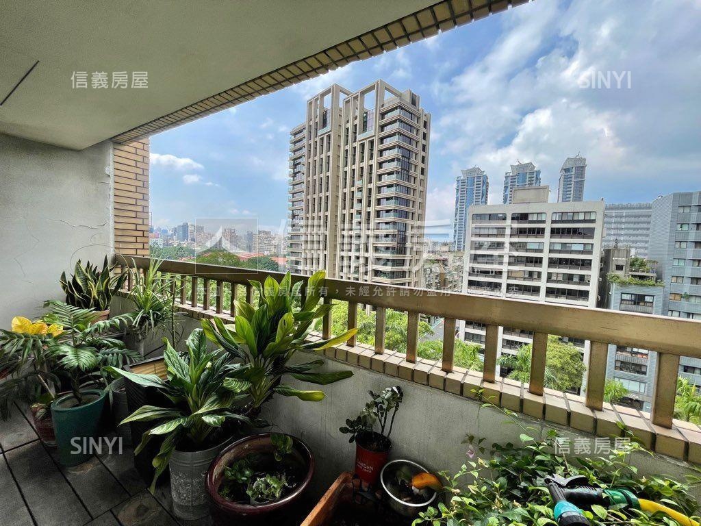 仁愛高樓景觀邊間房屋室內格局與周邊環境