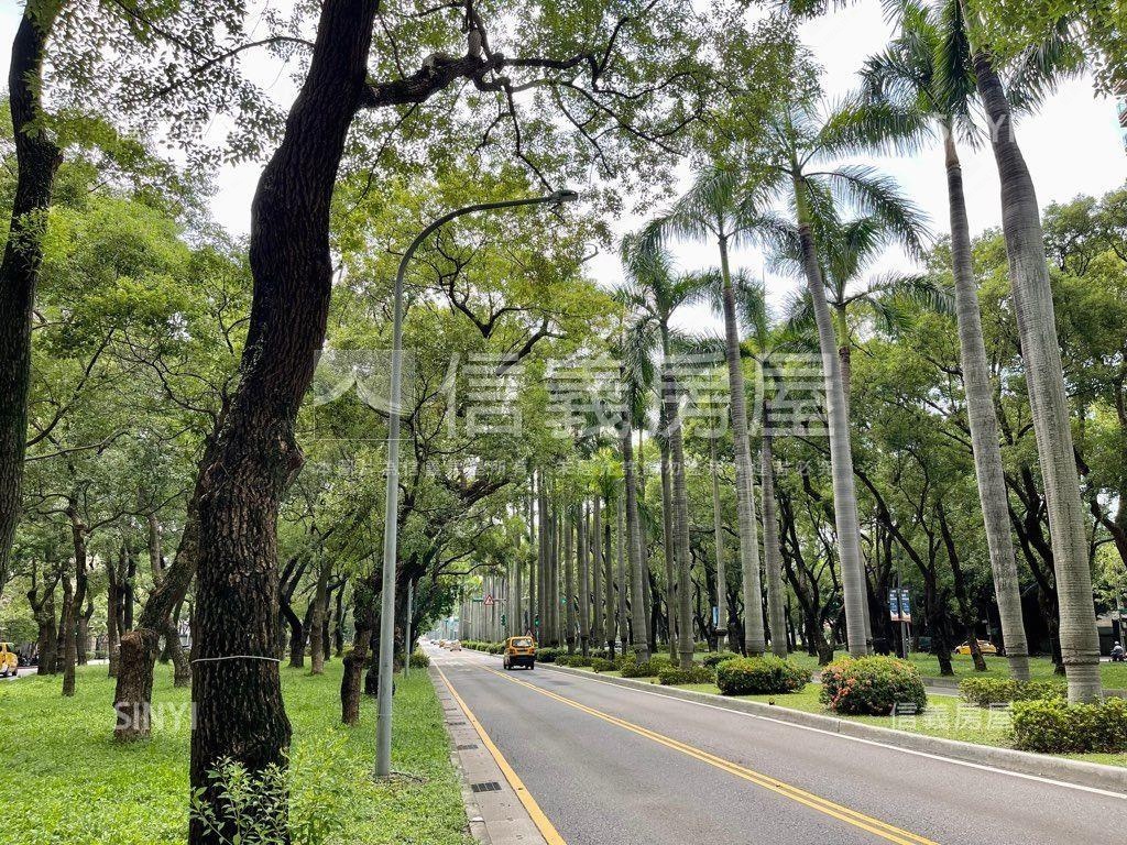 仁愛高樓景觀邊間房屋室內格局與周邊環境