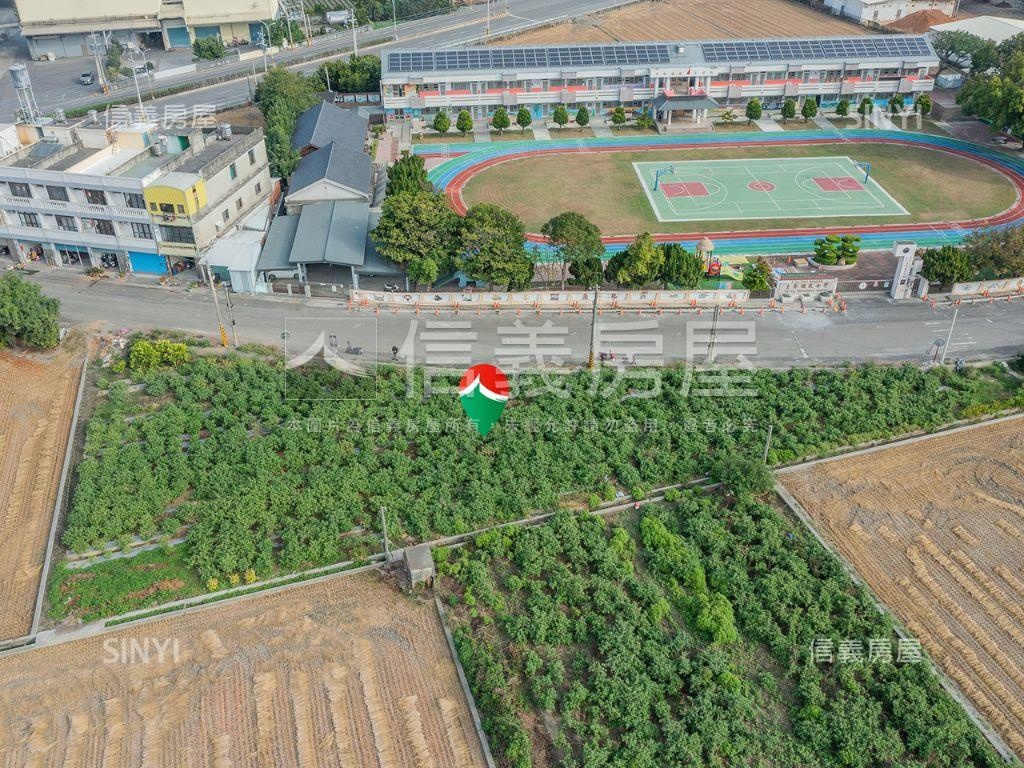 臨土庫國小臨路土地房屋室內格局與周邊環境