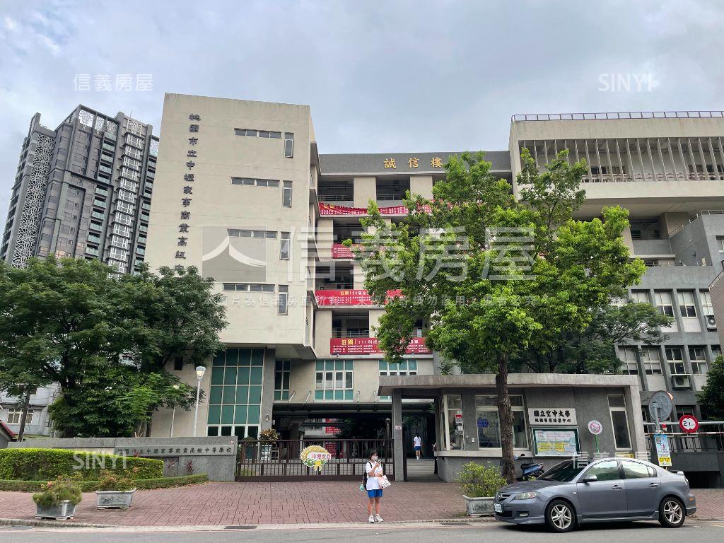 博愛二路未來雙捷運站店面房屋室內格局與周邊環境