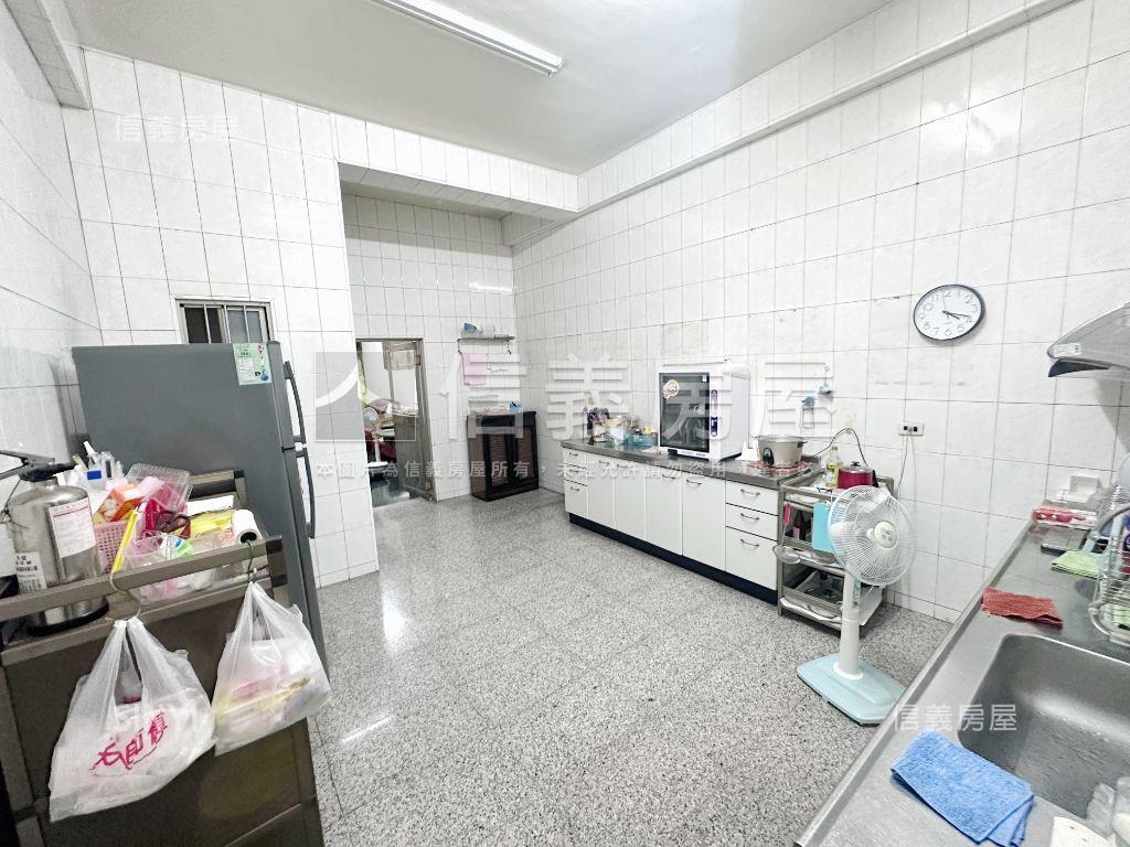 三商街正街透天房屋室內格局與周邊環境
