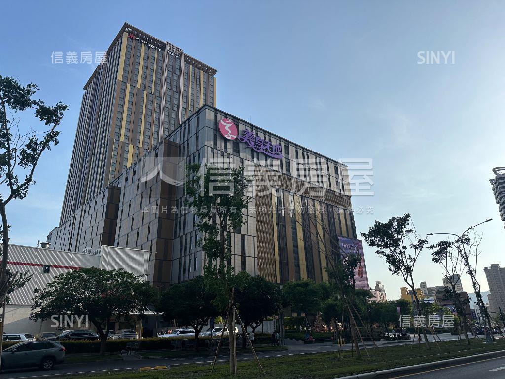 自由明誠商圈百貨市場四房房屋室內格局與周邊環境