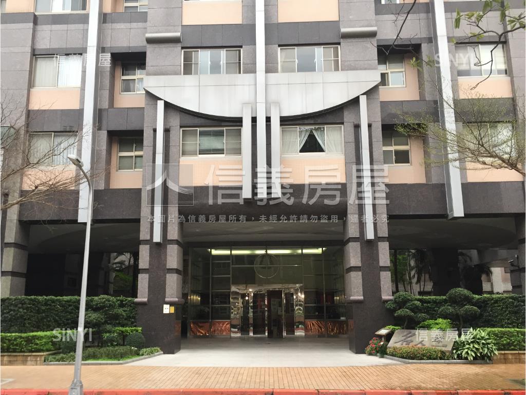 捷運政大站冠德名人錄四房房屋室內格局與周邊環境