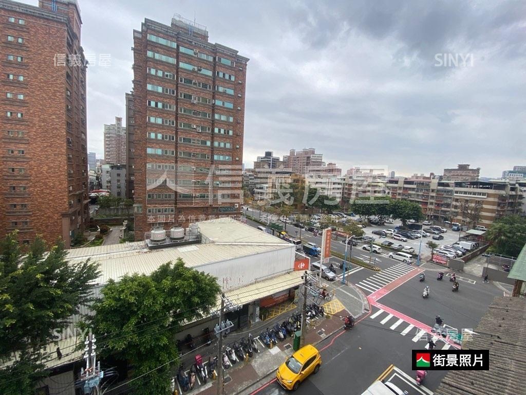 專任委託。捷運二樓房屋室內格局與周邊環境