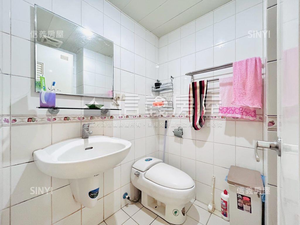 名人賞稀有大空間樓中樓房屋室內格局與周邊環境