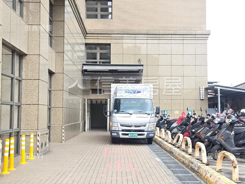 重新路捷運辦公首選房屋室內格局與周邊環境