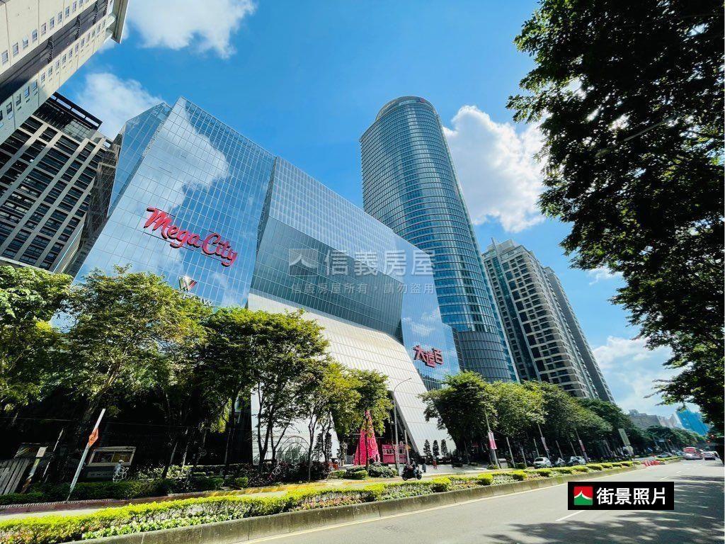 板橋站大空間華廈稀有釋出房屋室內格局與周邊環境