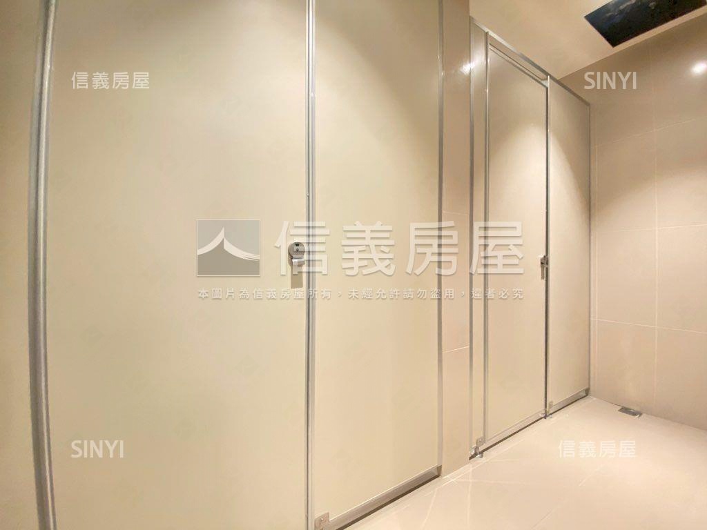 文心路霸氣角店（Ｂ）房屋室內格局與周邊環境