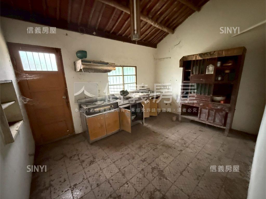 善化約９９坪土地房屋室內格局與周邊環境