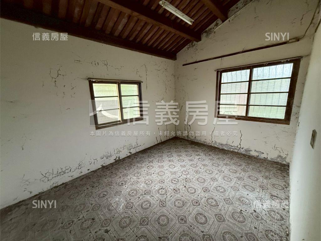 善化約９９坪土地房屋室內格局與周邊環境