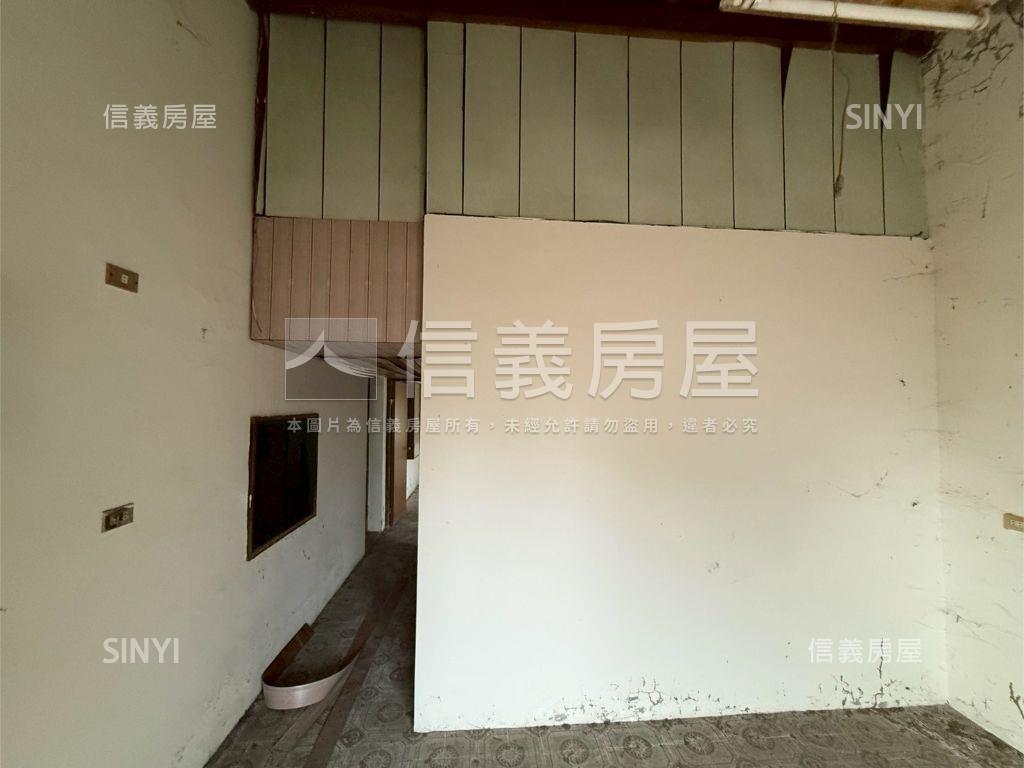 善化約９９坪土地房屋室內格局與周邊環境