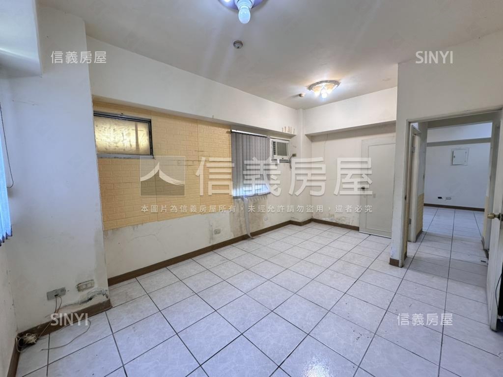 華固蔚嵐山莊有電梯管理員房屋室內格局與周邊環境