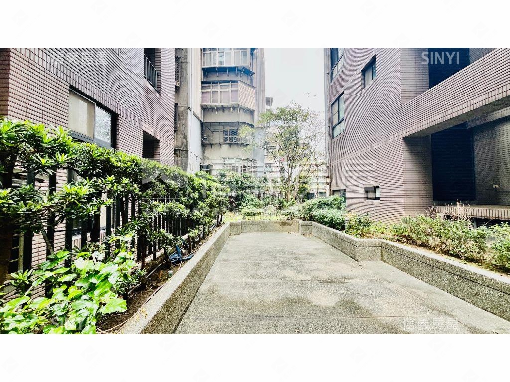 文悅開開心心２房房屋室內格局與周邊環境