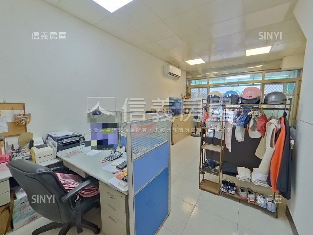 未來山峰重劃區旁燙金店面房屋室內格局與周邊環境