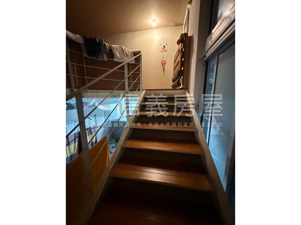 近未來捷運站金店面房屋室內格局與周邊環境