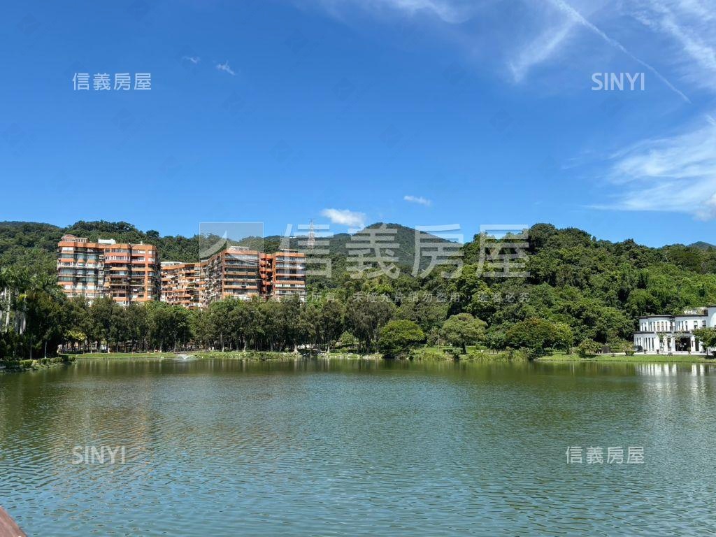 西湖園坡平車位景觀三房房屋室內格局與周邊環境