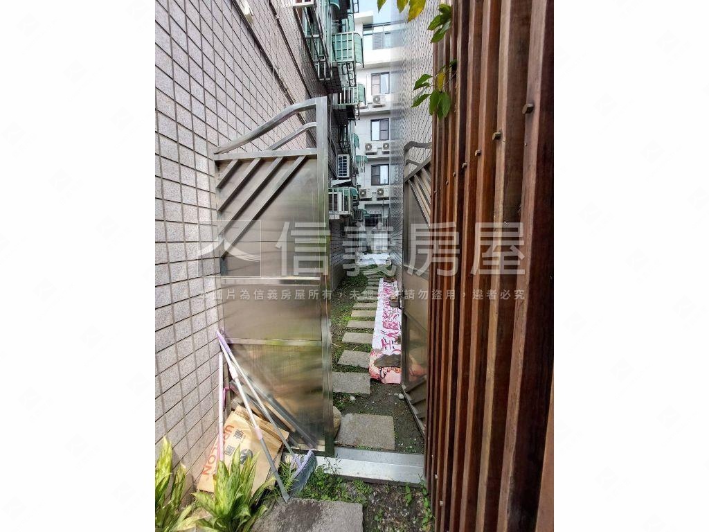 崙平大面寬霸氣美墅房屋室內格局與周邊環境