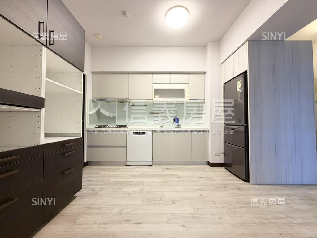 南科｜太子三房平車甜甜價房屋室內格局與周邊環境