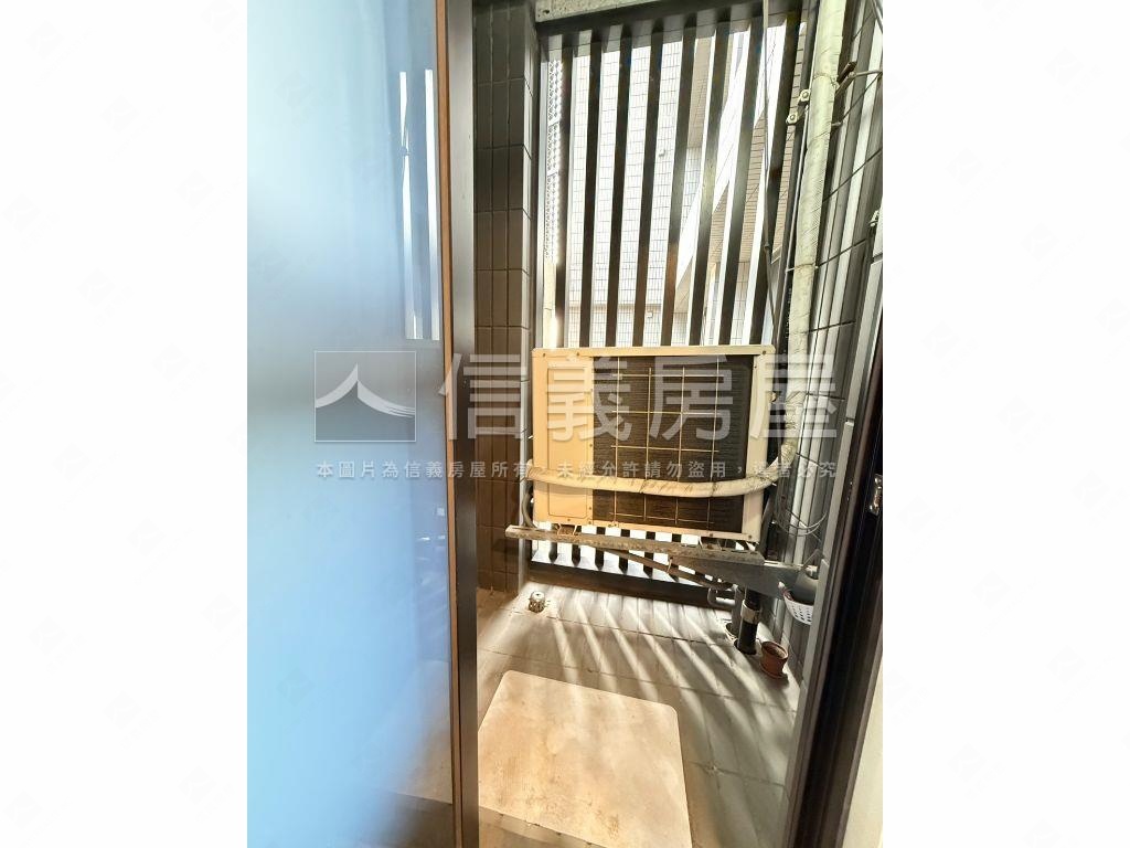 ＳＯＨＯ優美戶有車位房屋室內格局與周邊環境