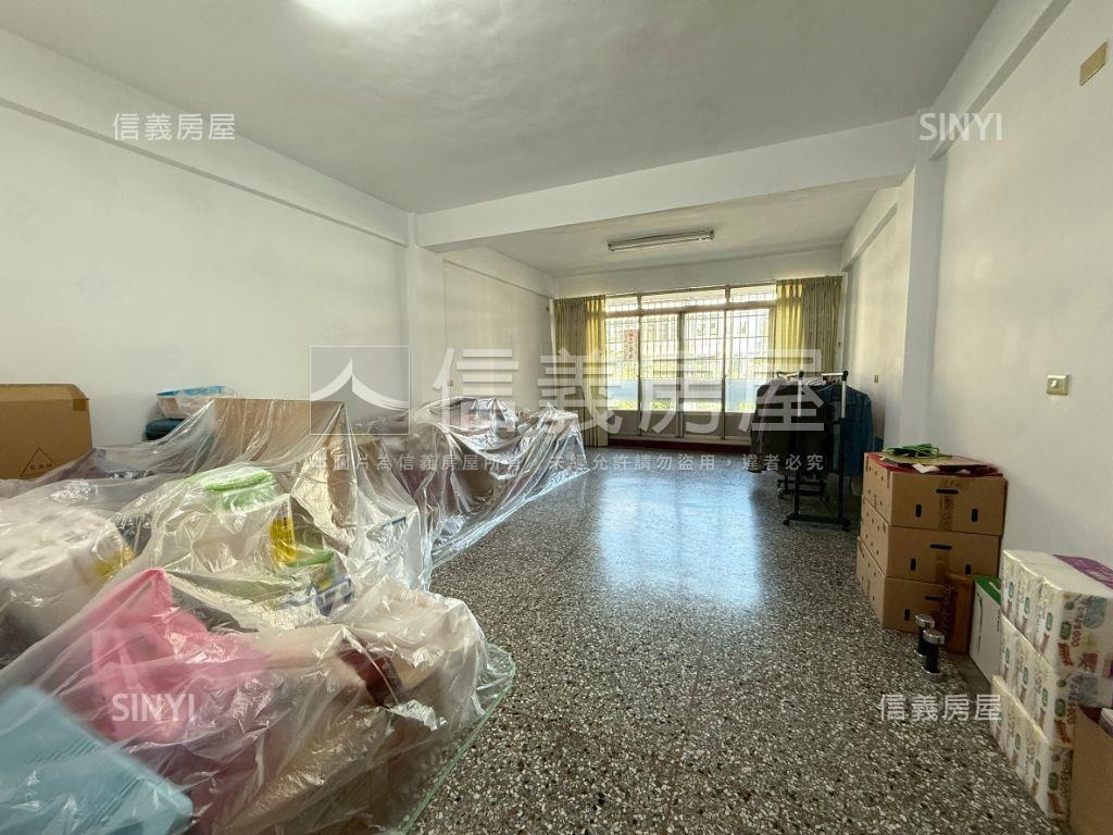 近捷運中清路雙陽台大透店房屋室內格局與周邊環境