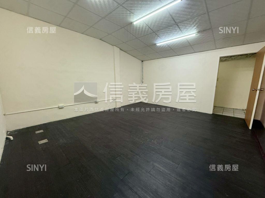 近捷運中清路雙陽台大透店房屋室內格局與周邊環境