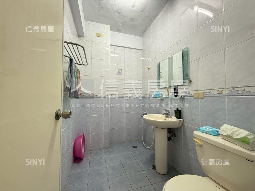 近捷運中清路雙陽台大透店房屋室內格局與周邊環境