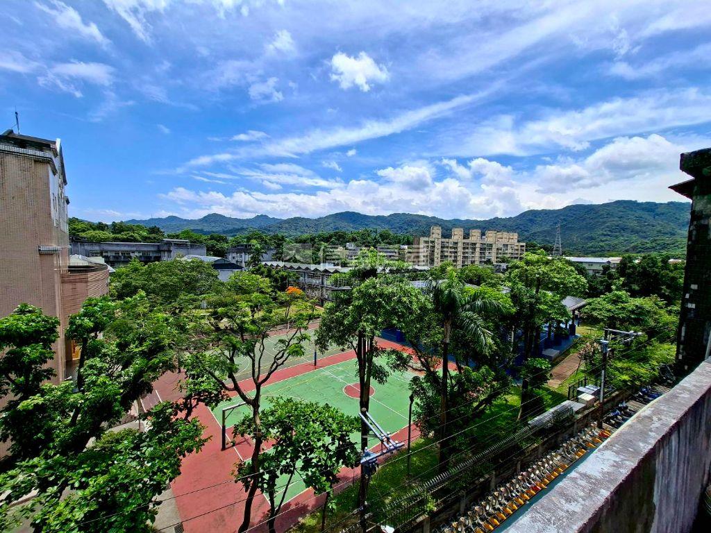 低總價採光面校園公寓房屋室內格局與周邊環境