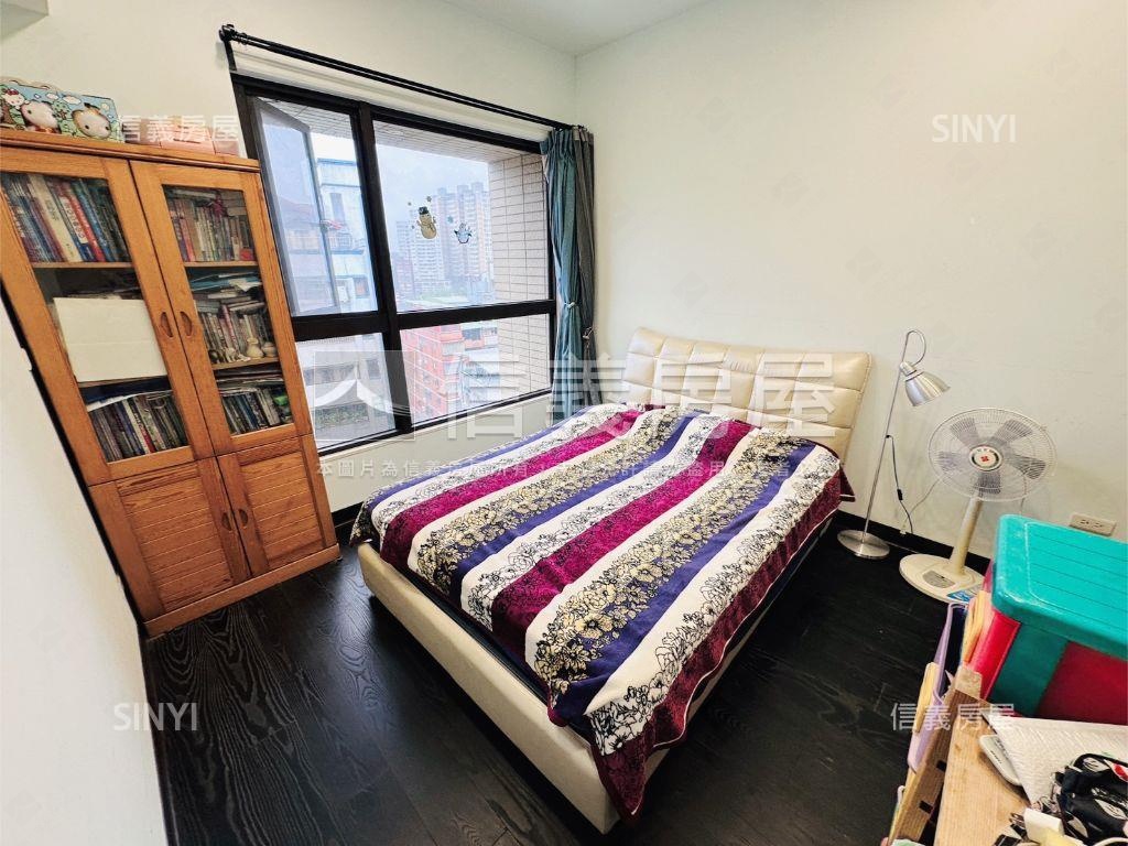 近捷運精選三房加車位房屋室內格局與周邊環境