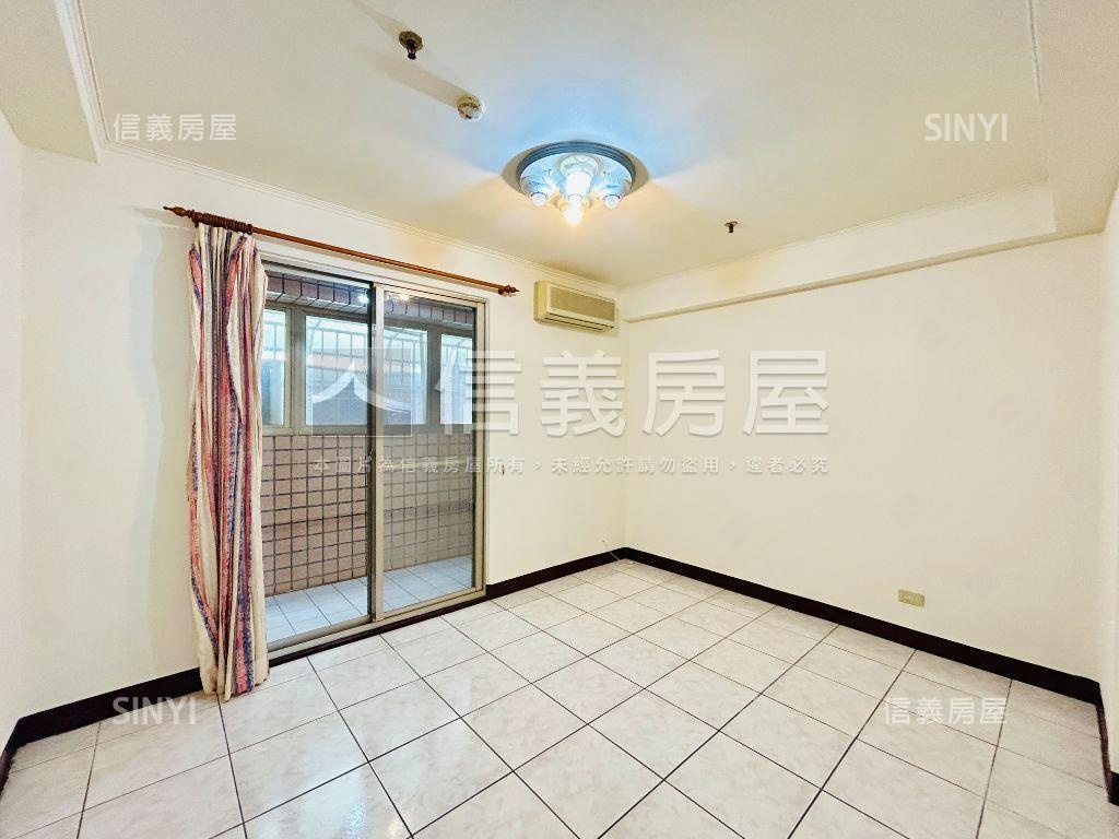 學區旁樓中樓四房車位房屋室內格局與周邊環境