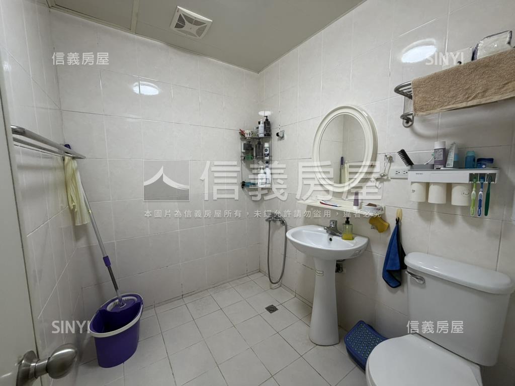 莒光頂加房屋室內格局與周邊環境