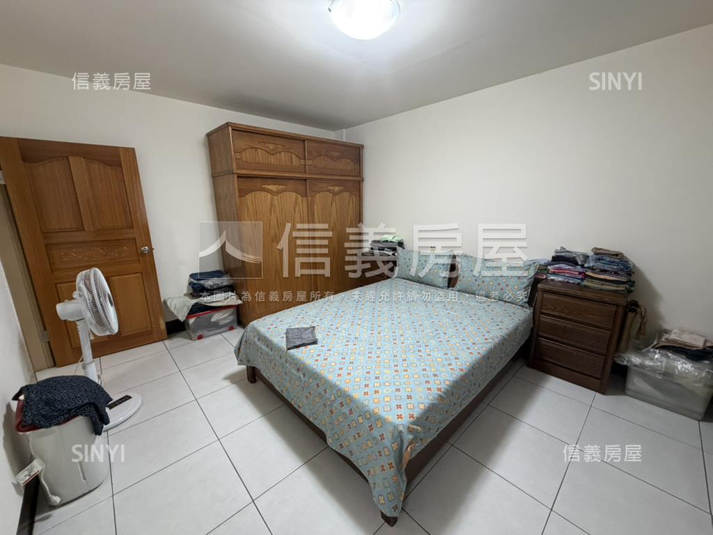 莒光頂加房屋室內格局與周邊環境