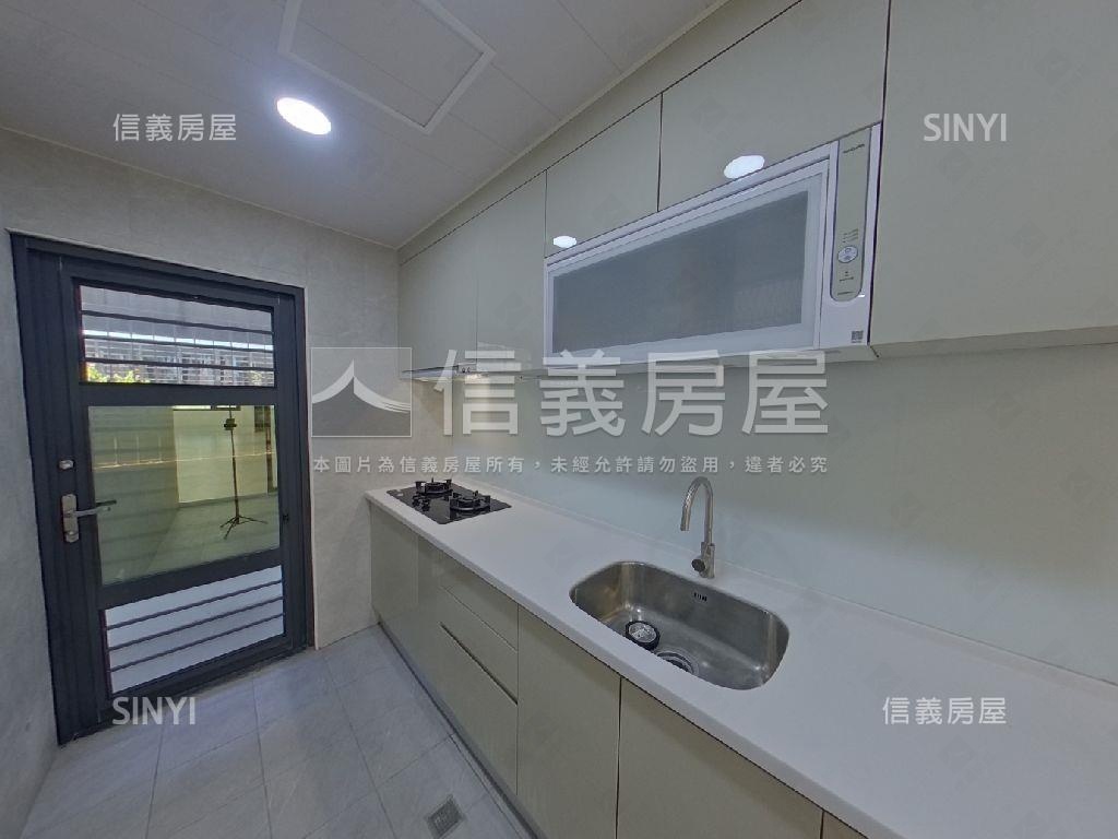 一卡皮箱入住裝潢美寓房屋室內格局與周邊環境