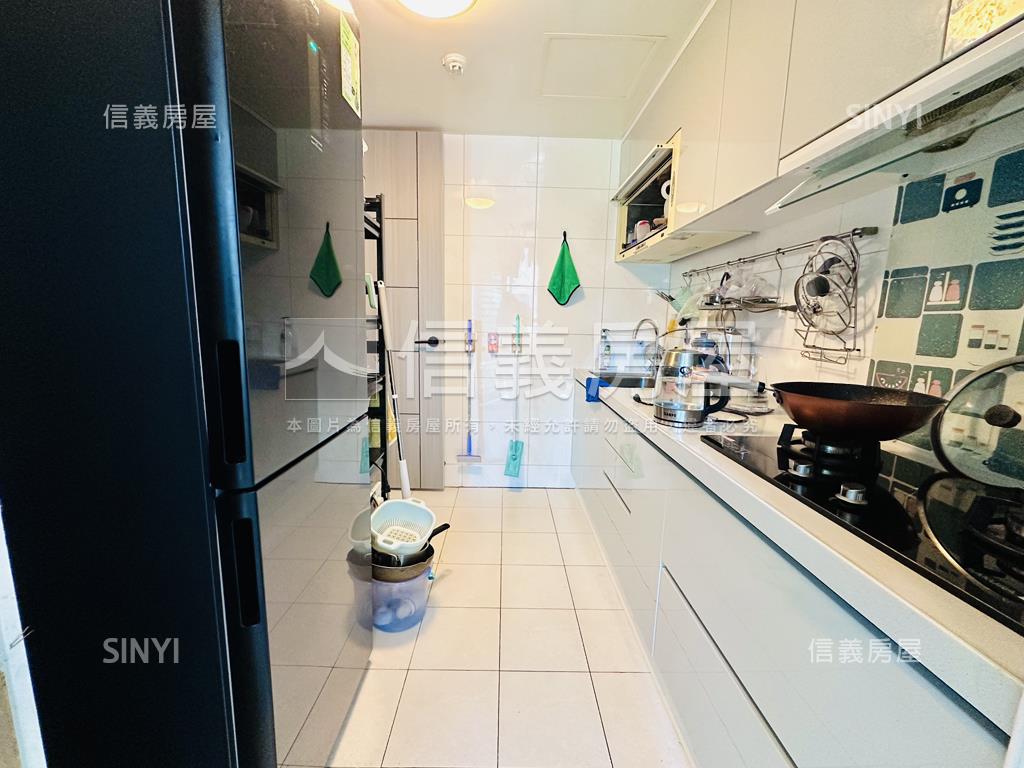 金澤兩房車位。稀有釋出房屋室內格局與周邊環境